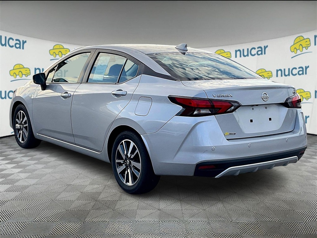 2022 Nissan Versa 1.6 SV photo 4