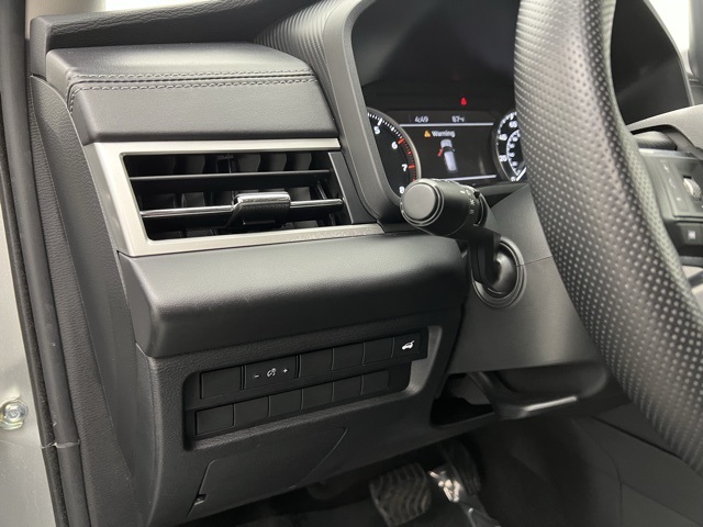 2024 Mitsubishi Outlander SE Ralliart photo 17