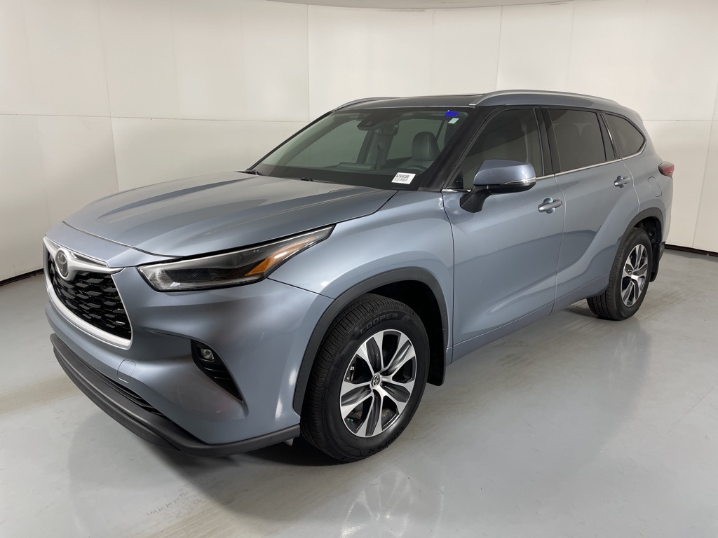 2021 Toyota Highlander XLE photo 4