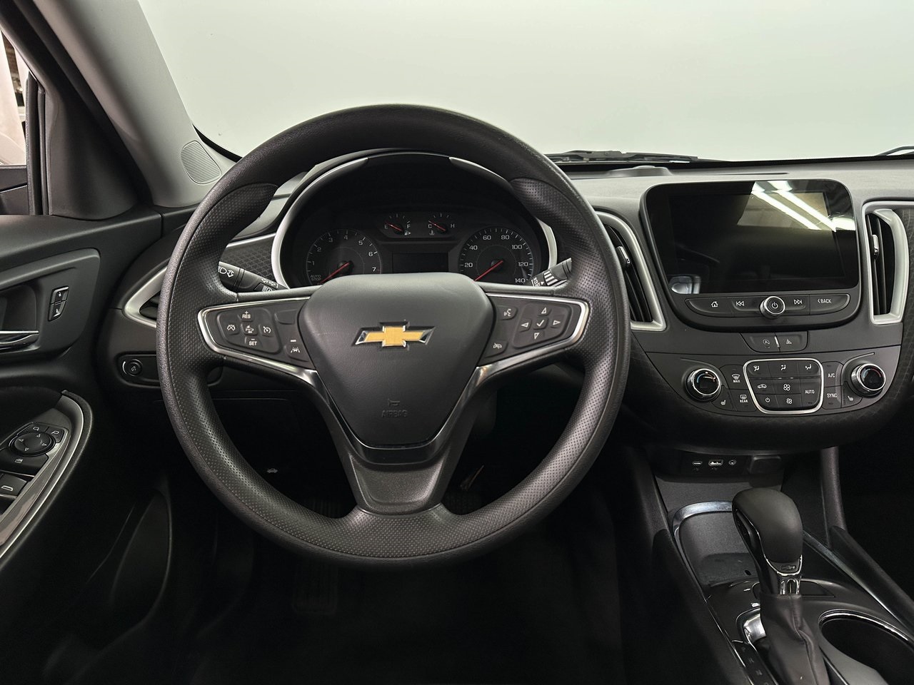 2023 Chevrolet Malibu 1LT photo 8