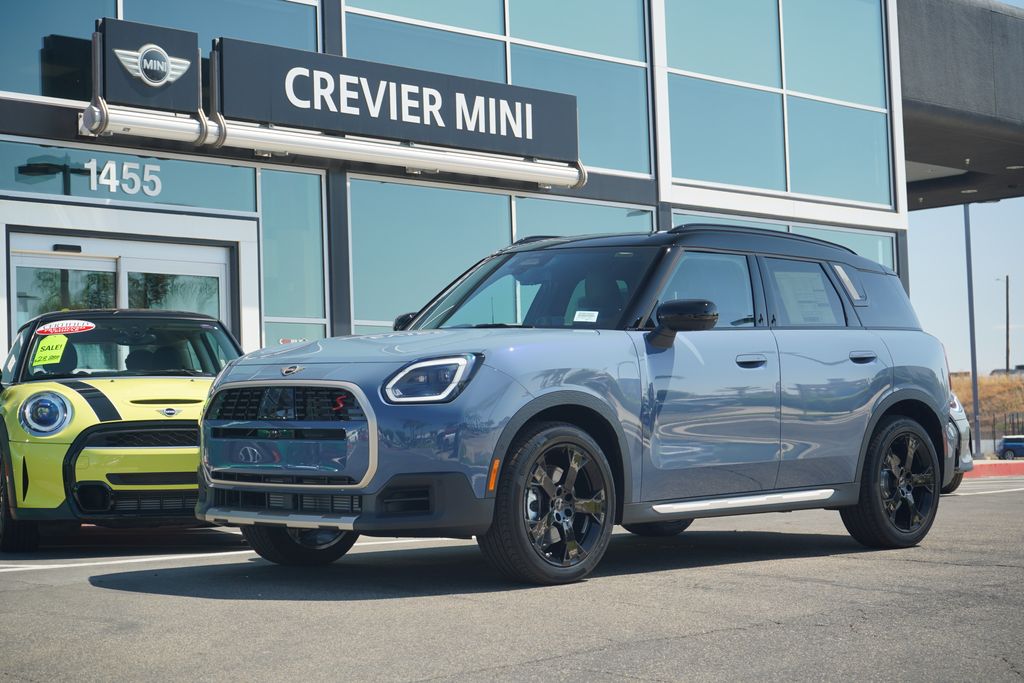 2026 MINI Countryman S's photo