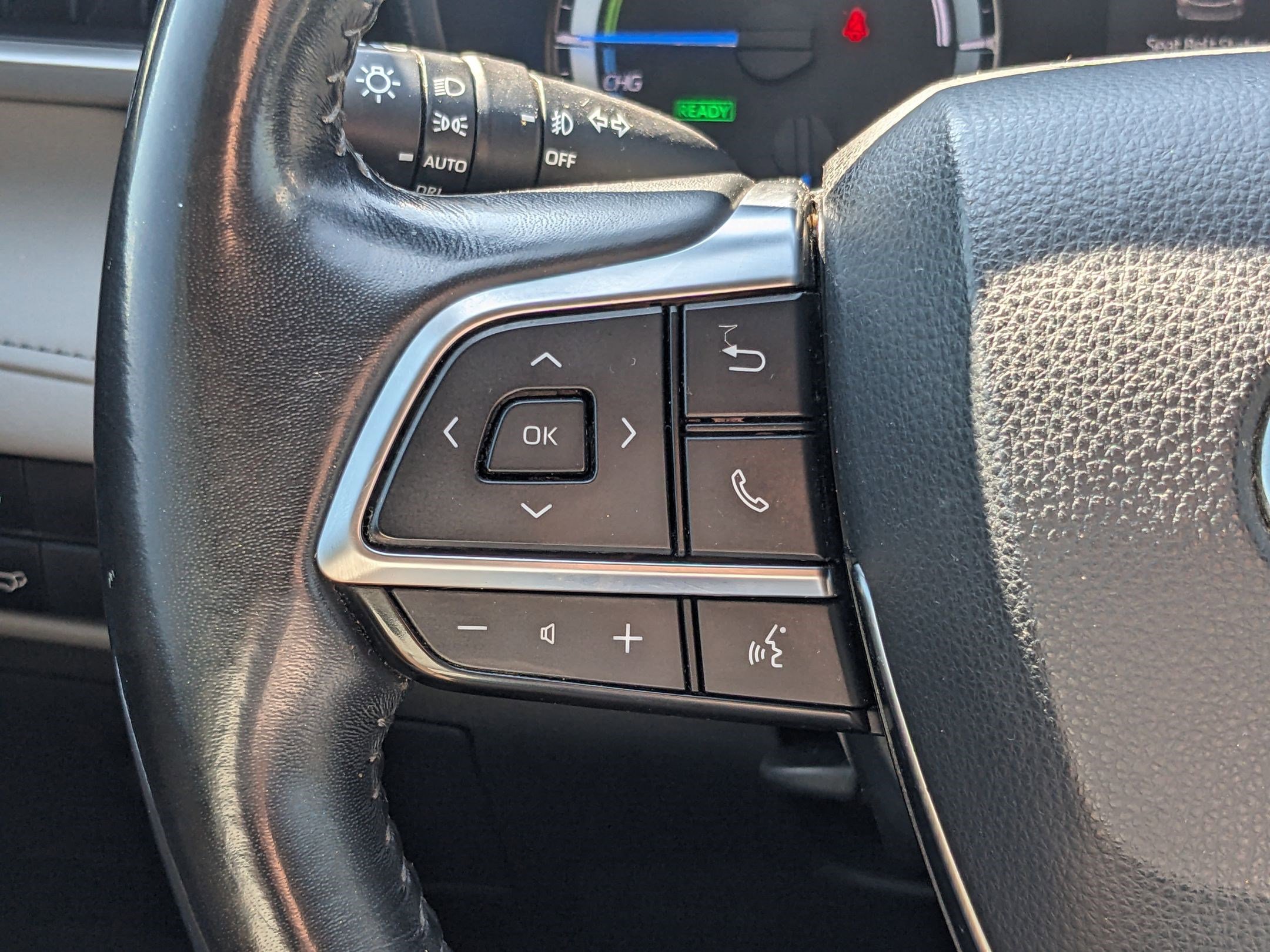 2021 Toyota Highlander Hybrid LE photo 15