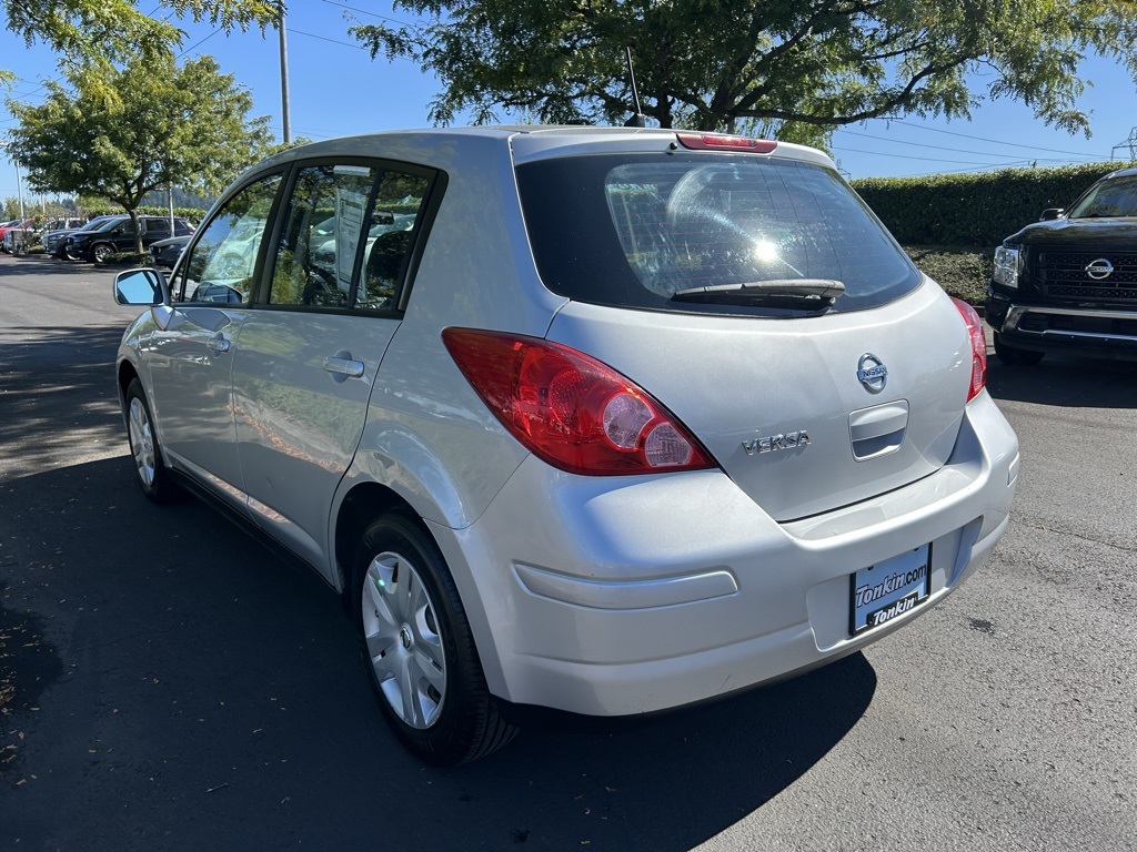 2012 Nissan Versa 1.8 S photo 7