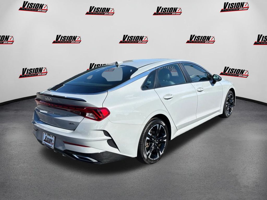2024 Kia K5 GT-Line photo 5