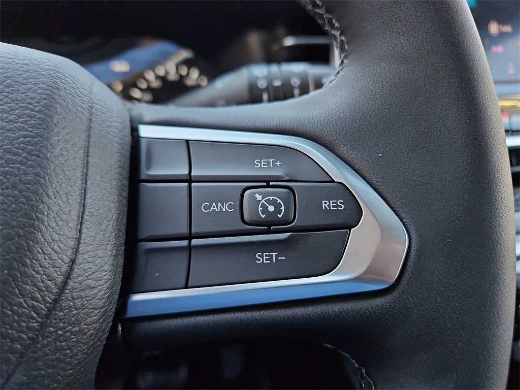 2025 Jeep Compass Latitude photo 15