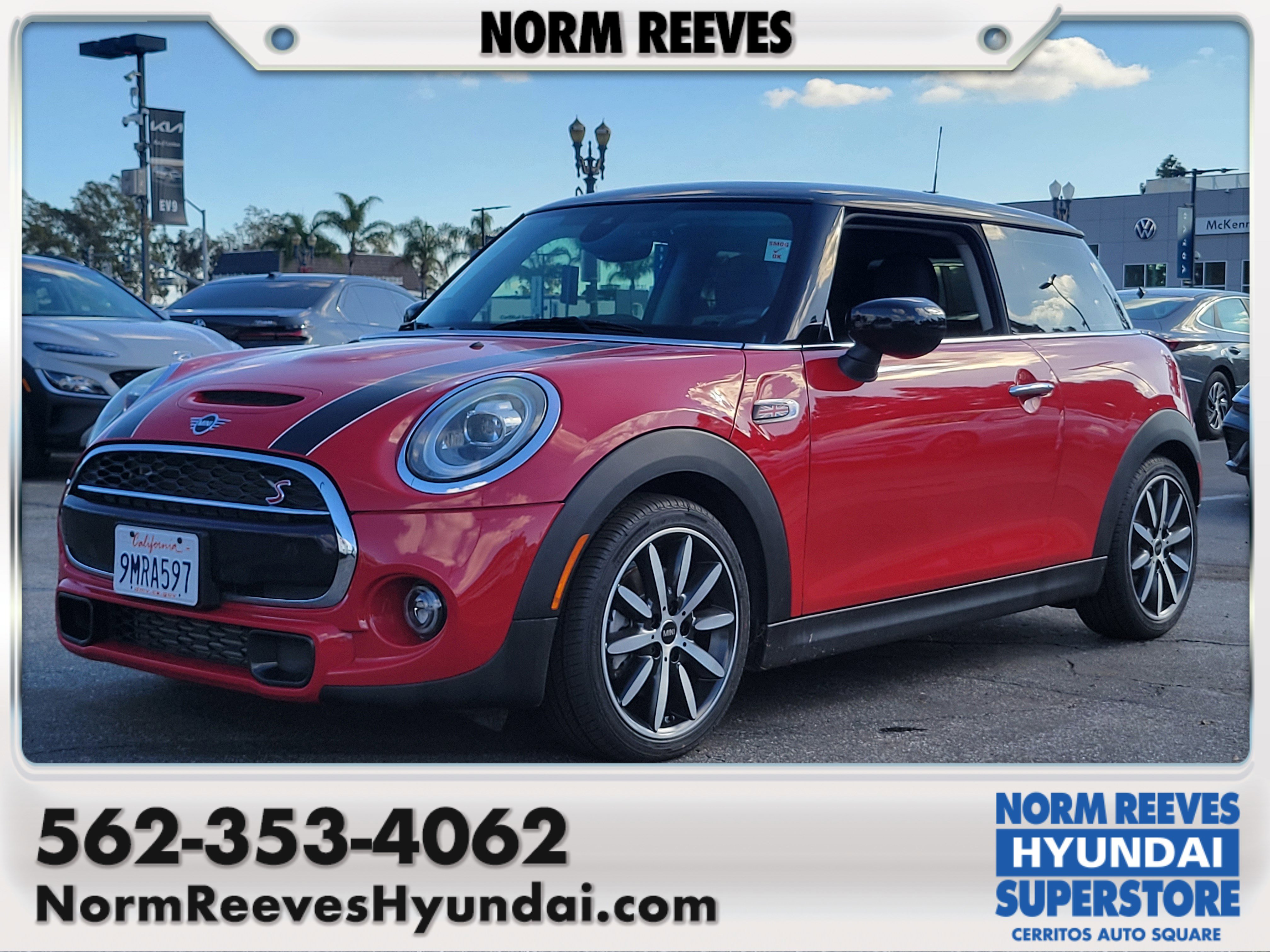 2020 MINI Hardtop 2 Door S's photo