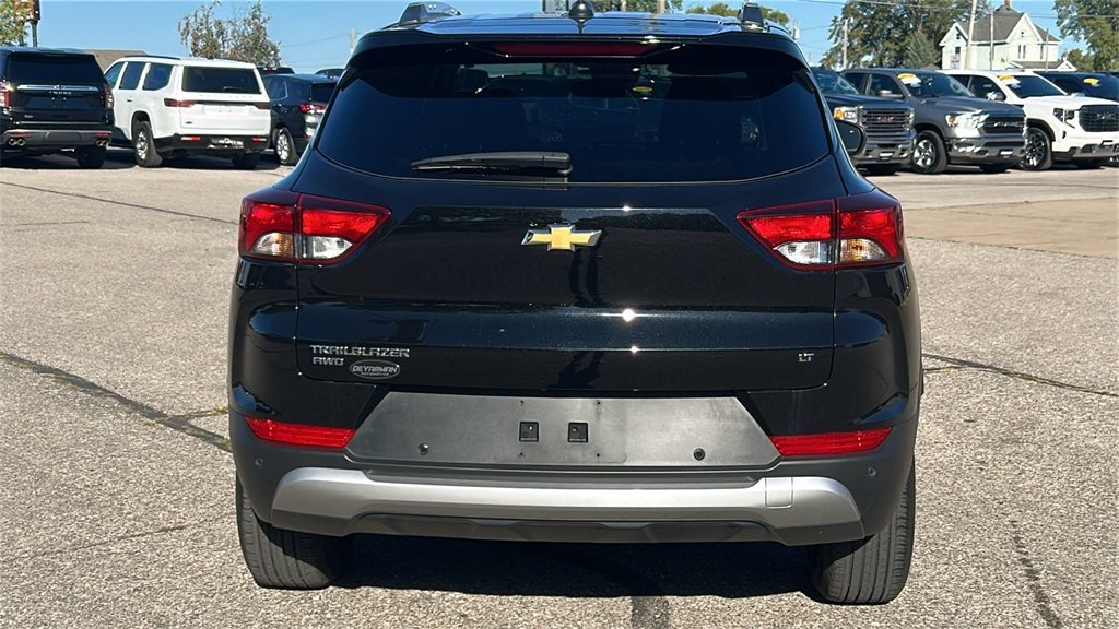 2024 Chevrolet Trailblazer LT photo 4