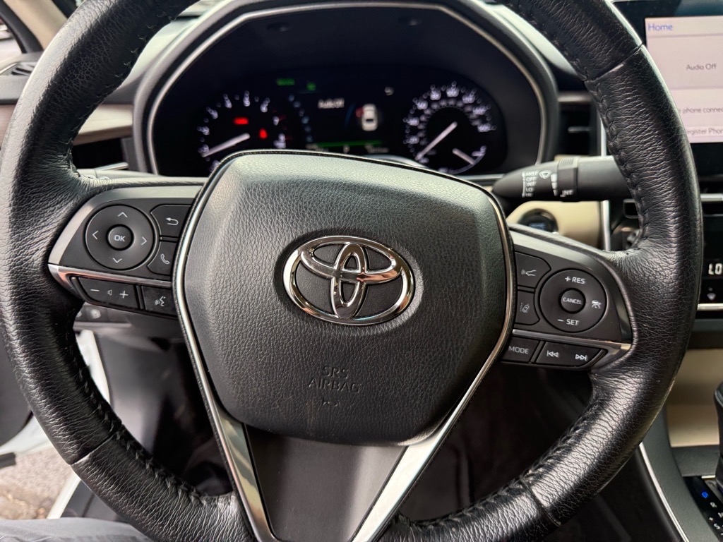 2019 Toyota Avalon XLE photo 17