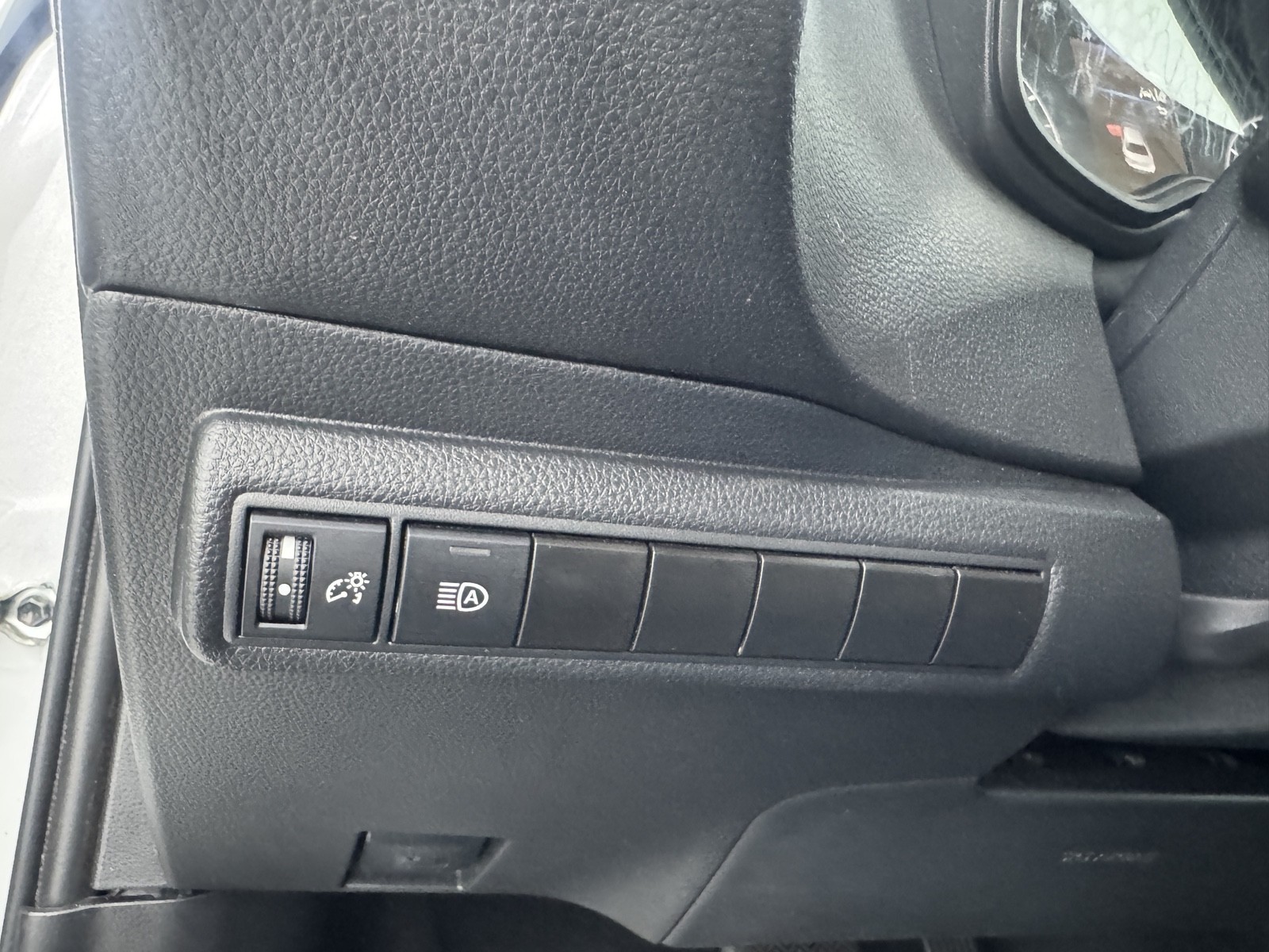 2023 Toyota Corolla LE photo 27