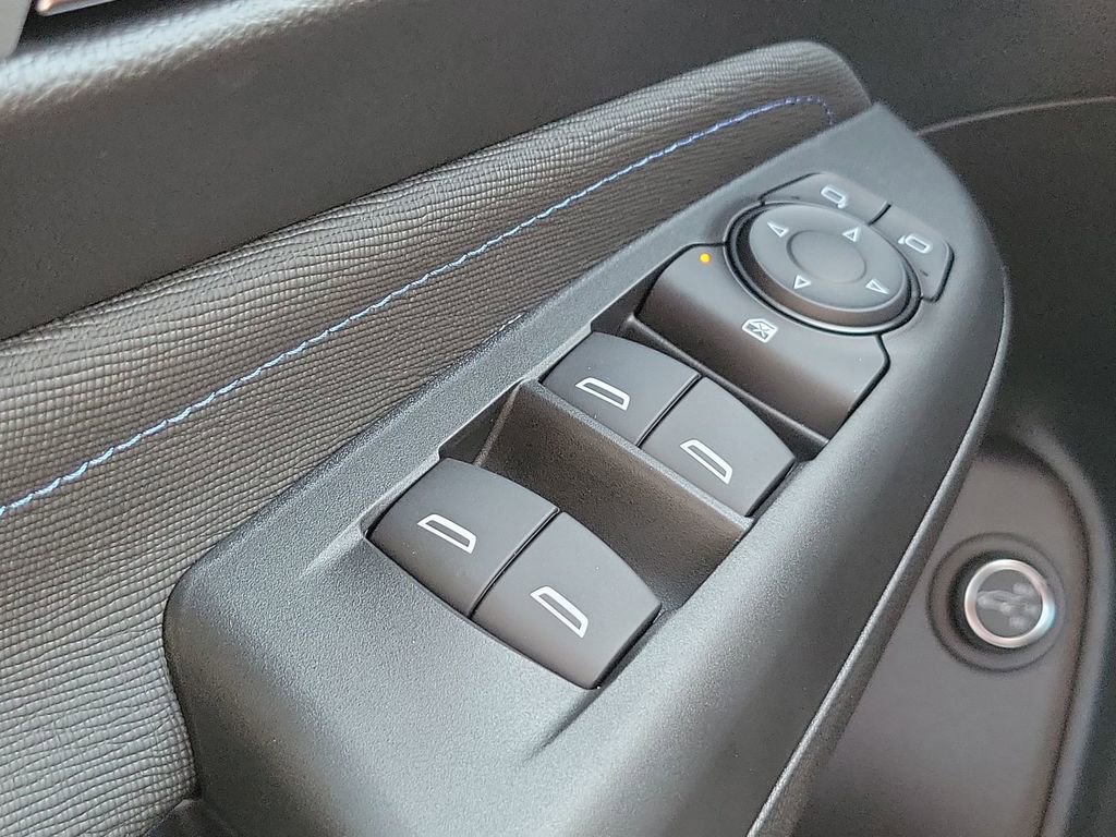 2025 Buick Envista ST photo 31