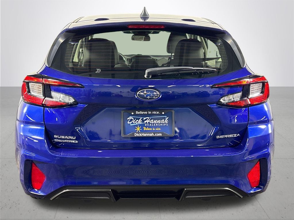 2024 Subaru Impreza Base photo 4