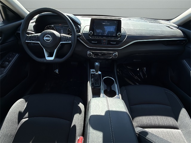 2024 Nissan Altima 2.5 SV photo 12