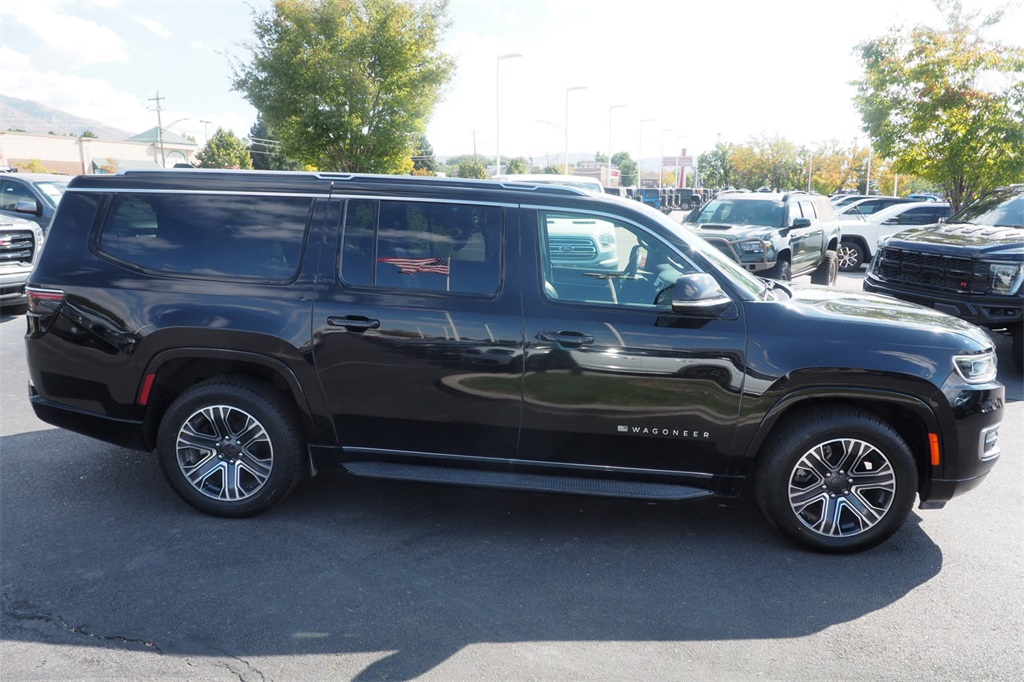2024 Jeep Wagoneer L Series II photo 4