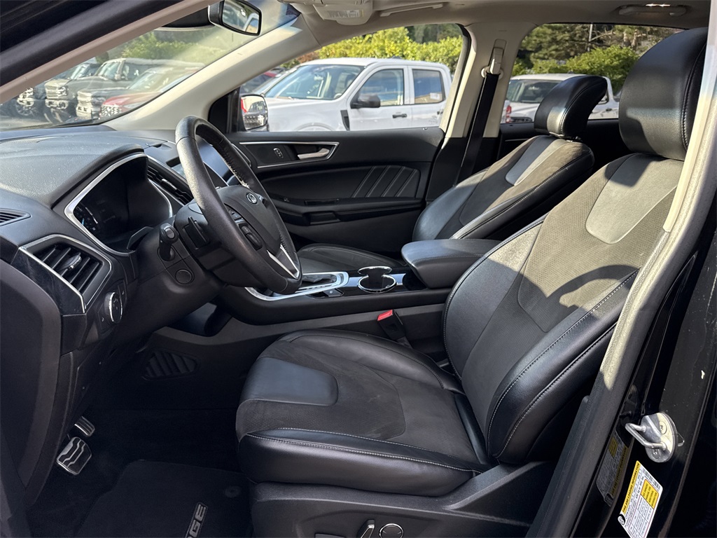2018 Ford Edge Sport photo 16