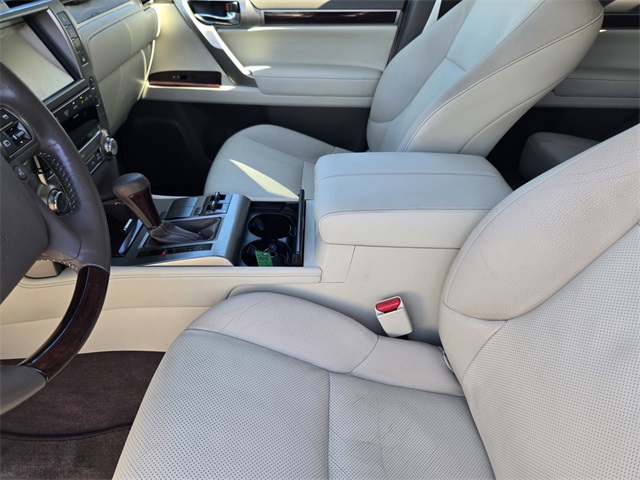 2017 Lexus GX 460 photo 11