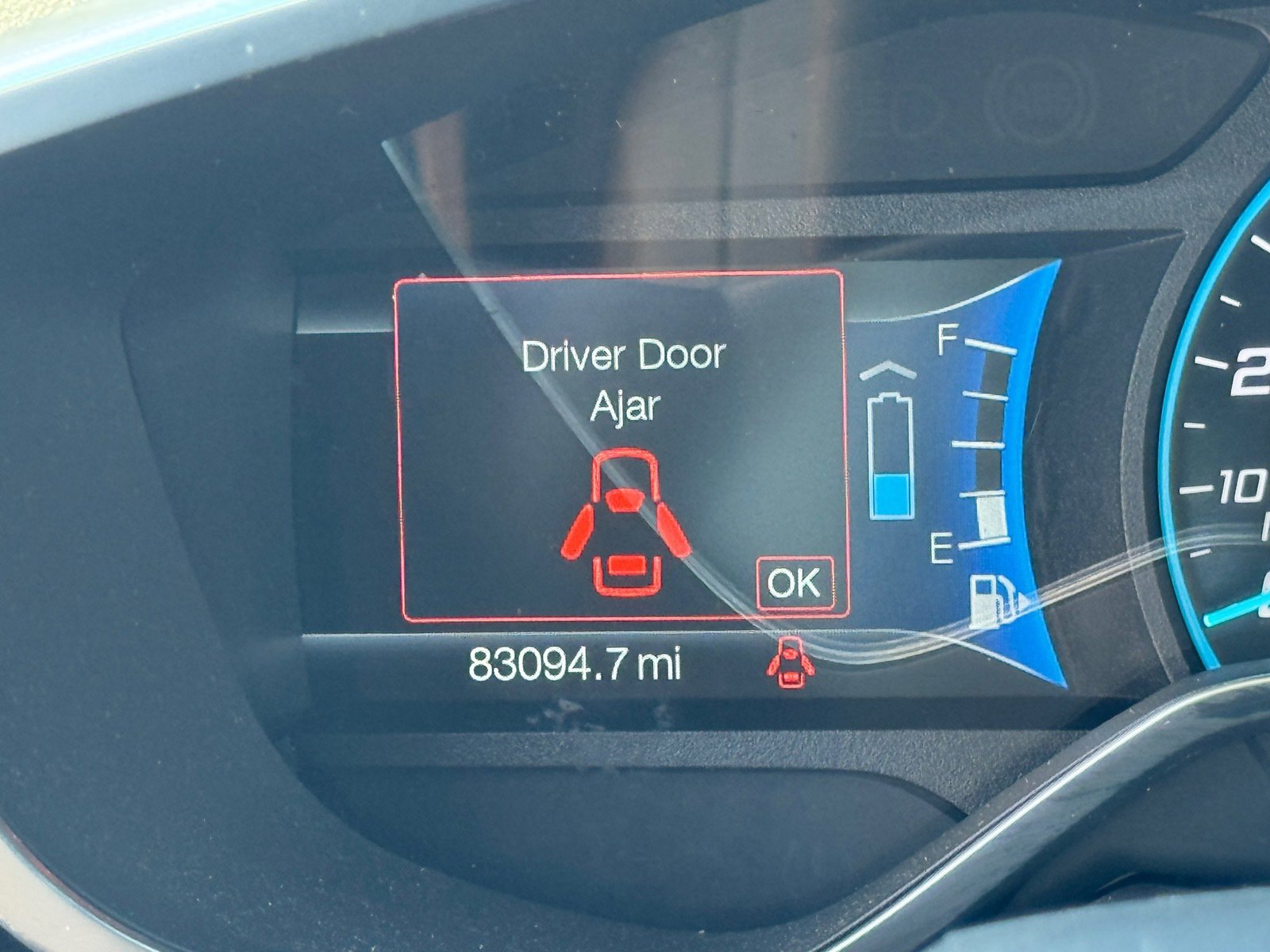 2015 Ford C-Max Hybrid SEL photo 21