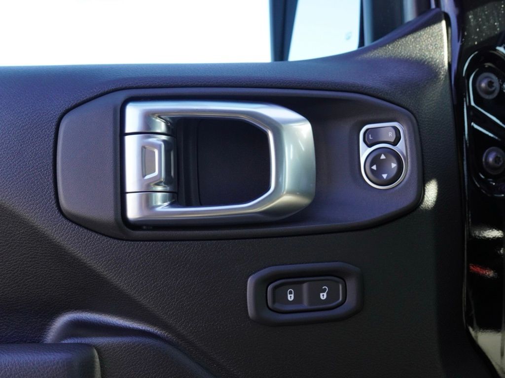 New 2026 Black Clear-Coat Exterior Paint Jeep Sport S image 11