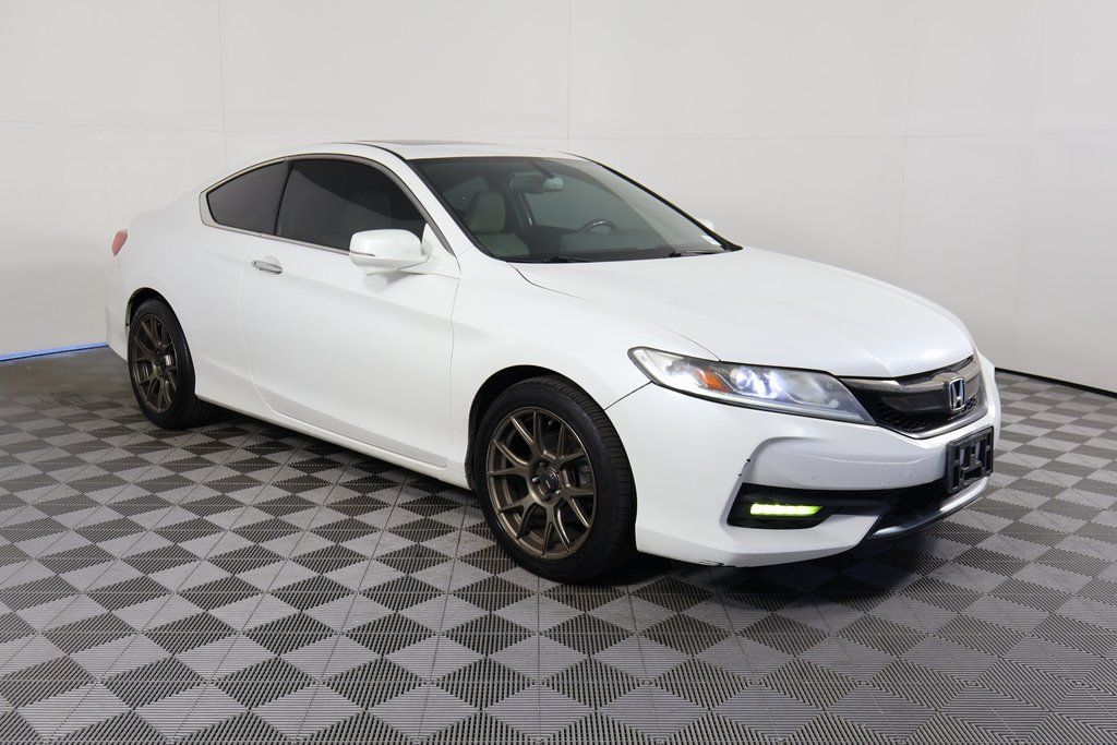 2017 Honda Accord EX-L V6 photo 3