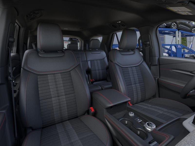 2025 Ford Explorer ST-Line photo 6