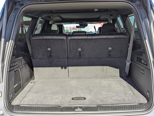 2024 Jeep Wagoneer L Carbide Series II photo 5