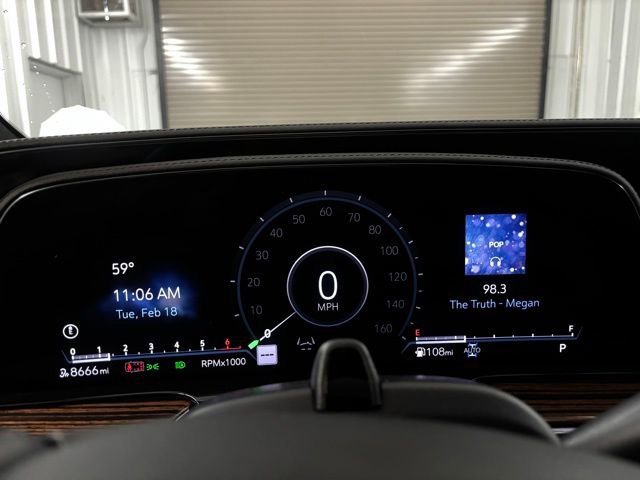 2024 Cadillac Escalade Premium Luxury photo 20