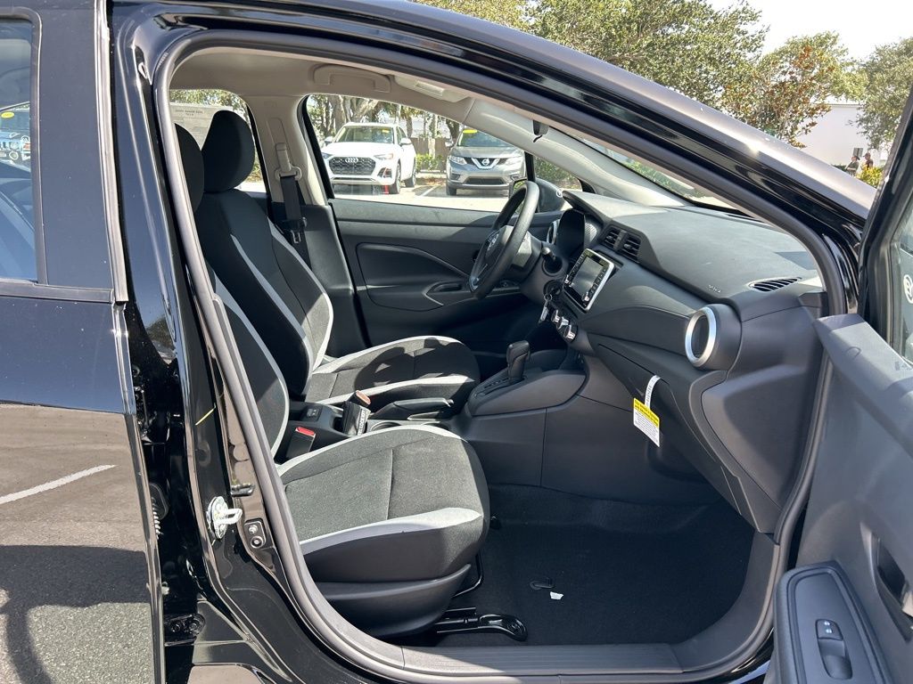 2025 Nissan Versa S photo 29
