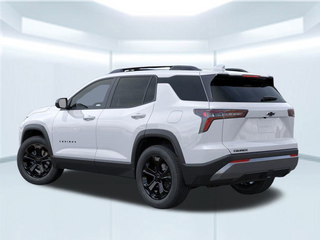 2026 Chevrolet Equinox LT photo 2