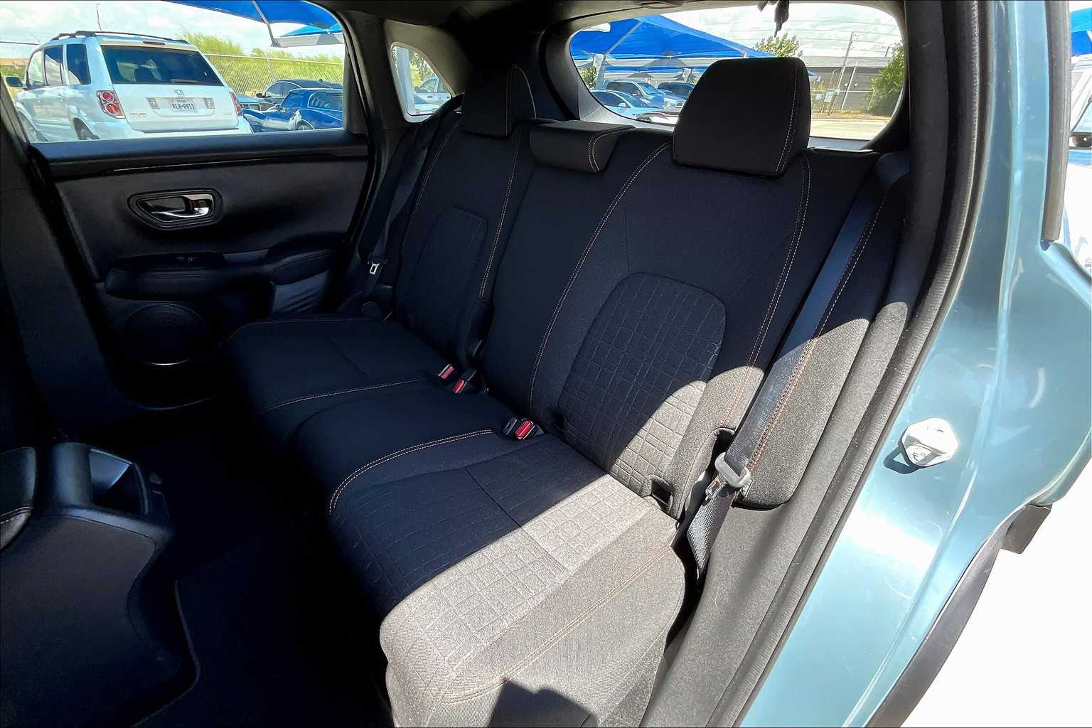 2025 Honda HR-V Sport photo 15