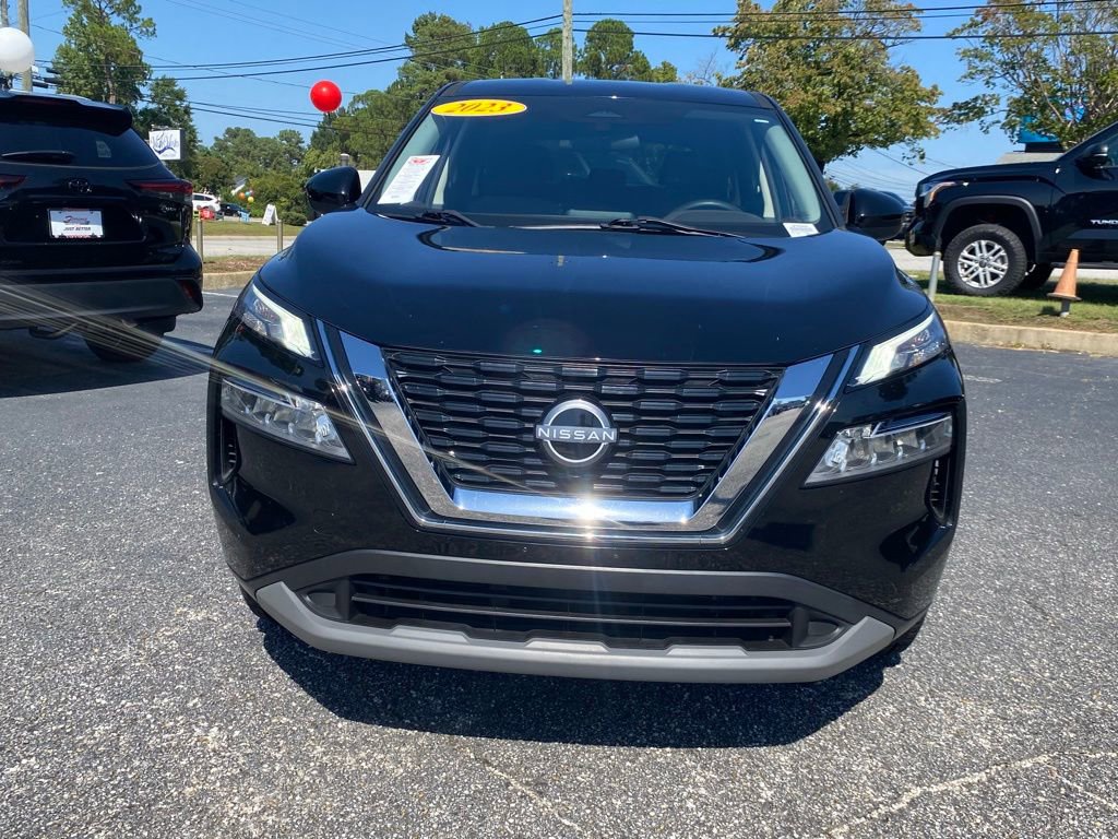 2023 Nissan Rogue SV photo 13