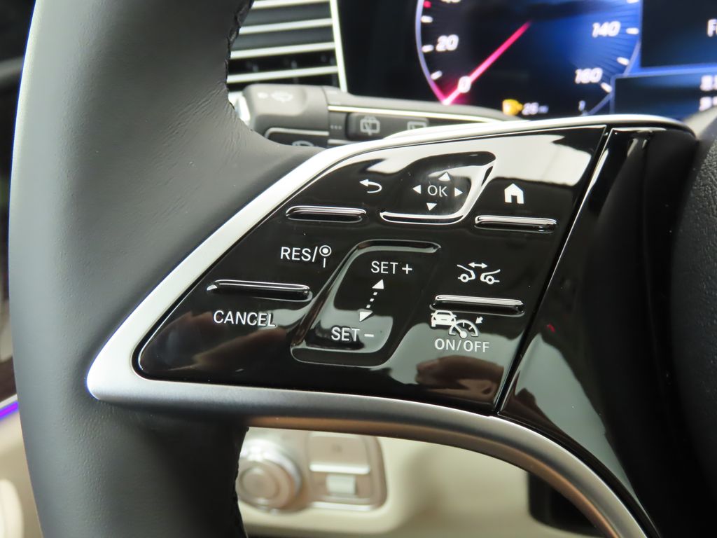 2026 Mercedes Benz GLS 450 4MATIC photo 11