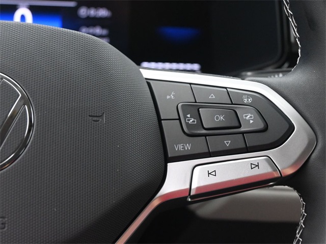 2025 Volkswagen Taos S photo 2