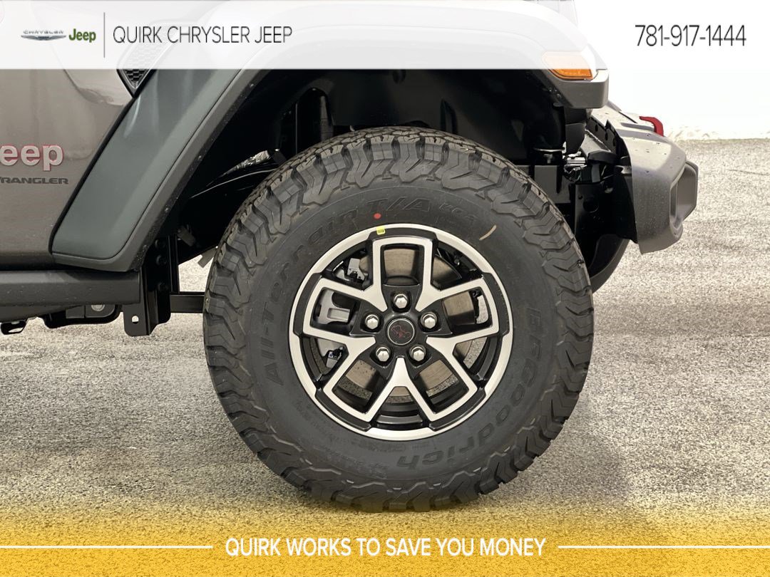 New 2025 Granite Crystal Metallic Clearcoat Jeep Rubicon image 10