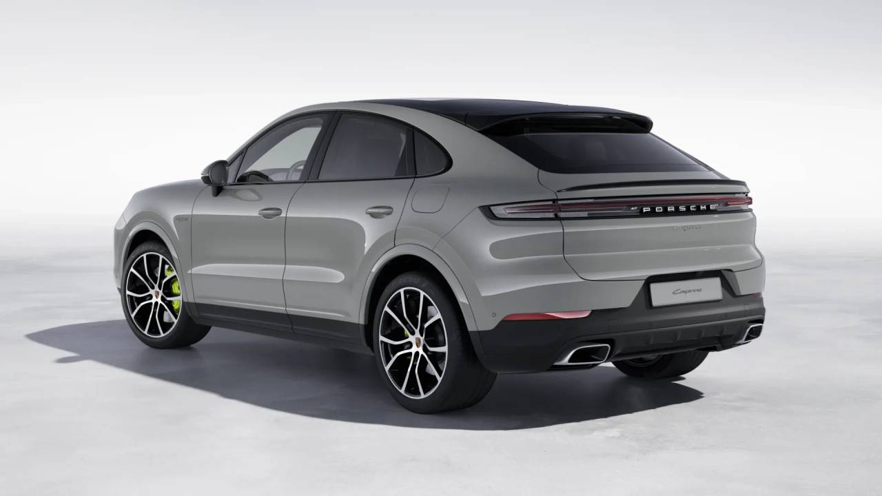 2026 Porsche Cayenne E-Hybrid Coupe photo 3
