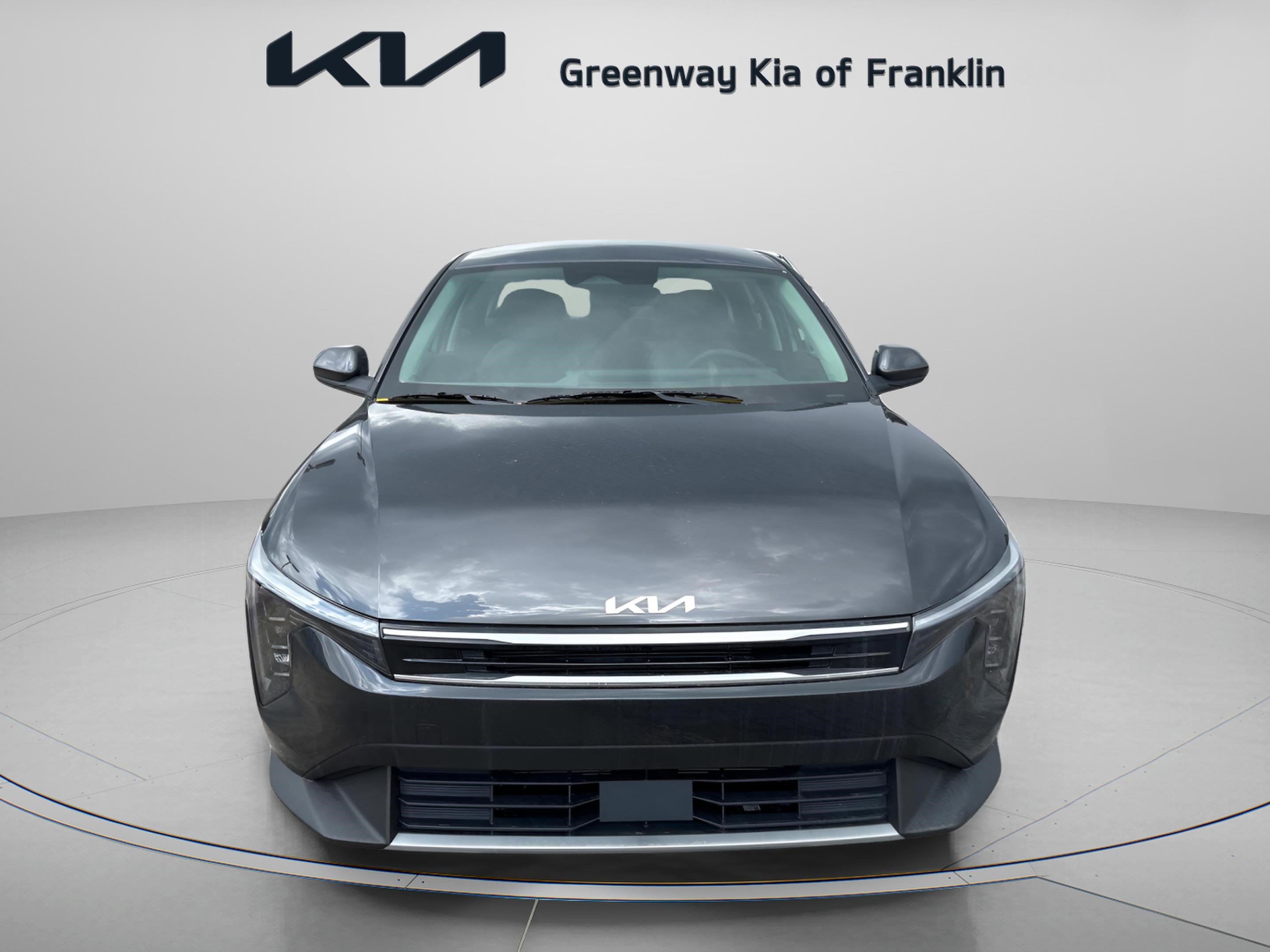2025 Kia K4 EX photo 2