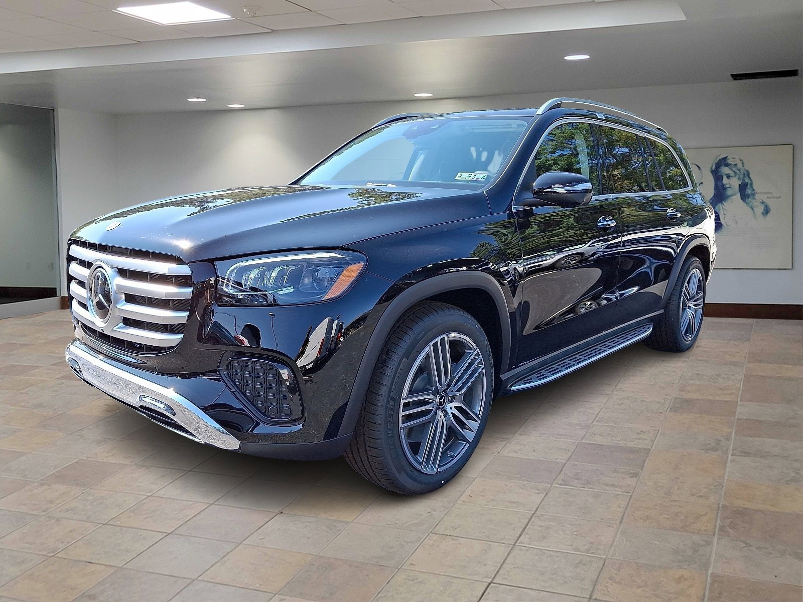 2026 Mercedes Benz GLS 450 4MATIC photo 3
