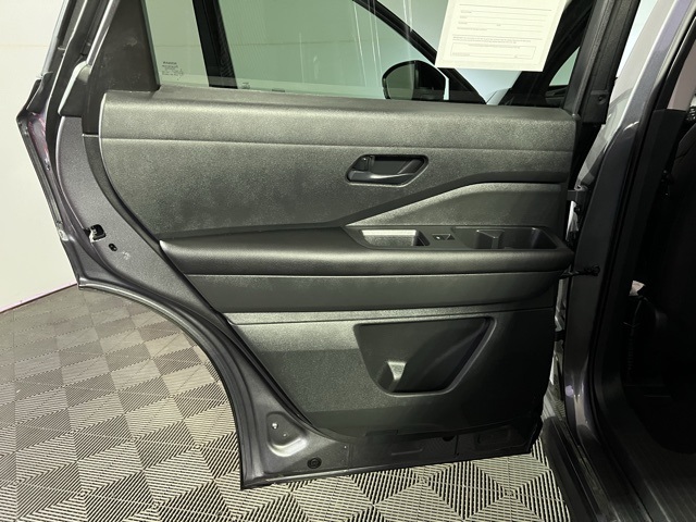 2024 Nissan Pathfinder S photo 22