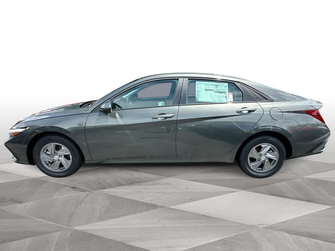 2025 Hyundai Elantra SE photo 4