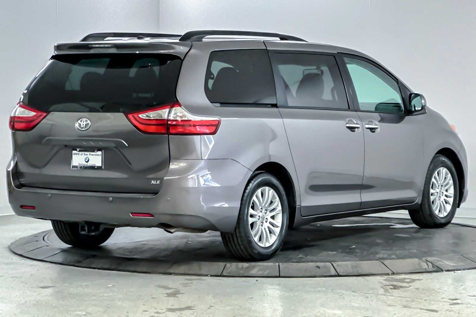 Used 2017 Toyota Sienna XLE with VIN 5TDYZ3DC5HS844137 for sale in San Francisco, CA