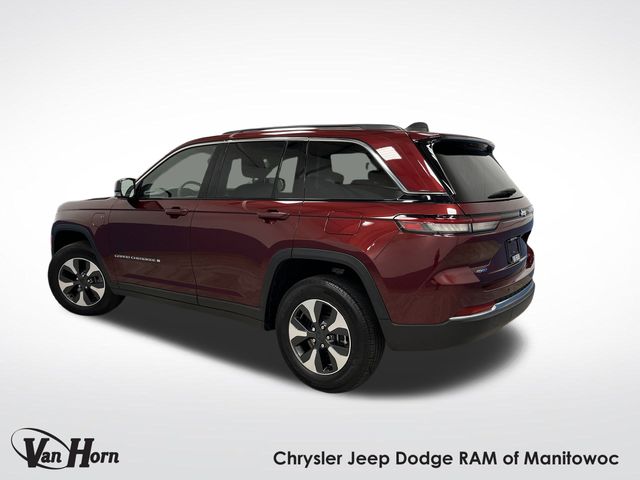 2023 Jeep Cherokee 4xe photo 3