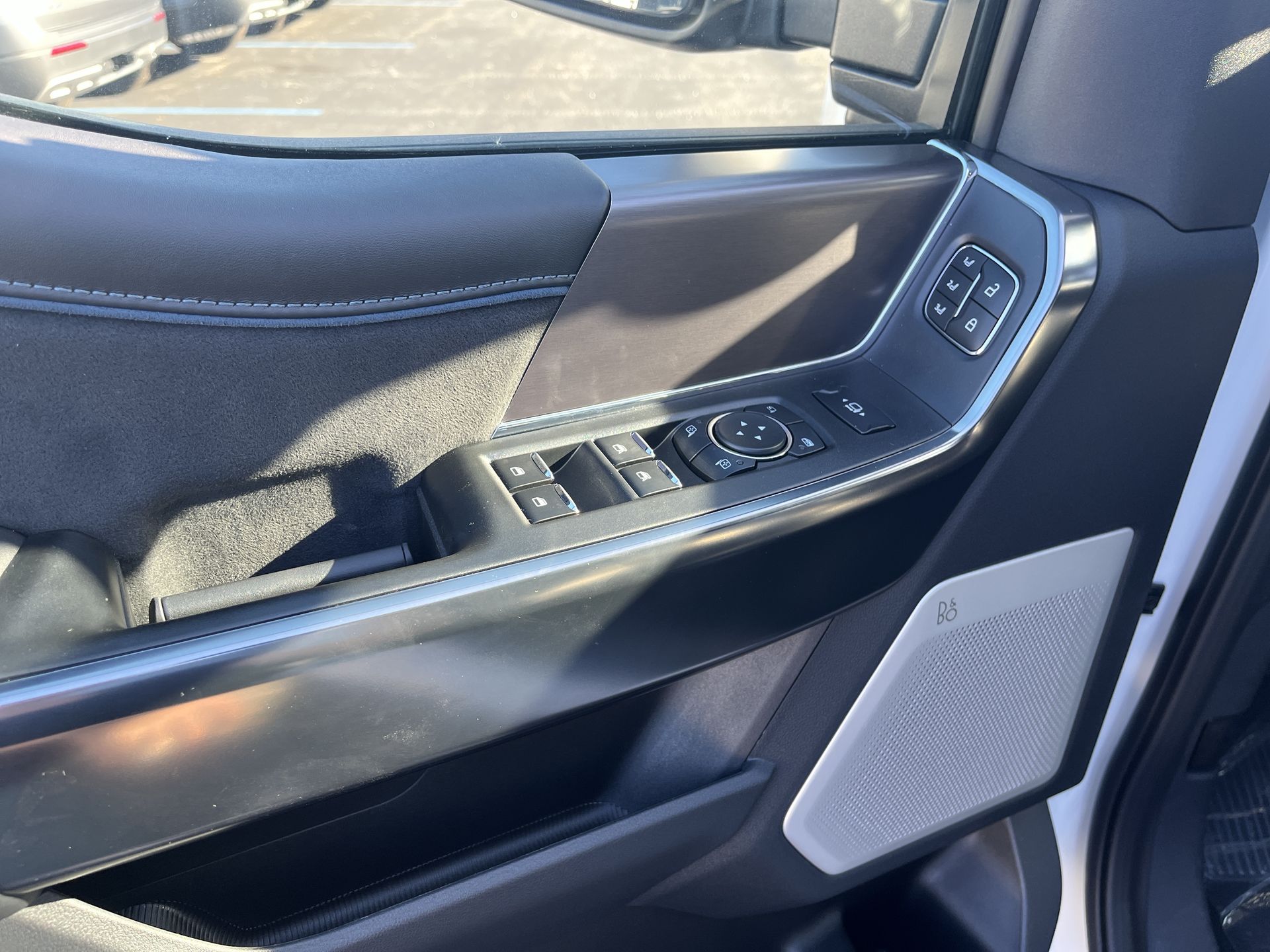2026 Ford F-350 Platinum photo 4