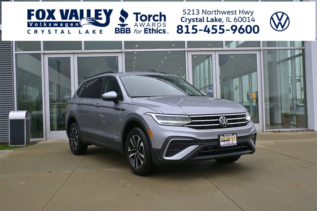 2022 Volkswagen Tiguan S's photo
