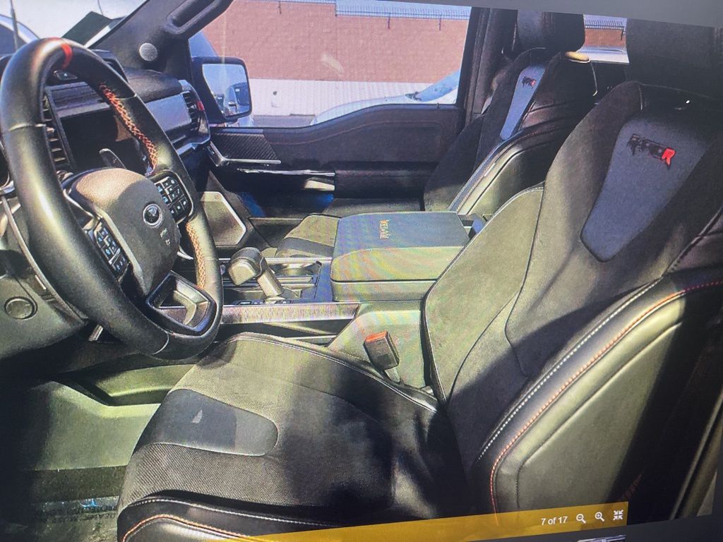 2023 Ford F-150 Raptor photo 4
