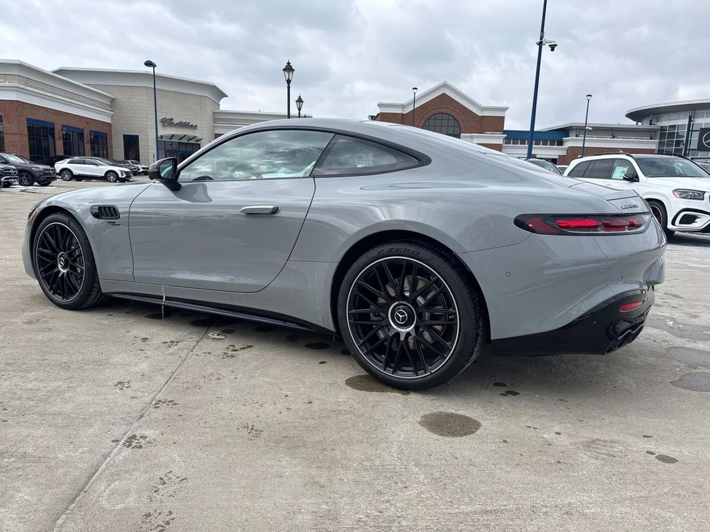 2025 Mercedes Benz AMG GT photo 3