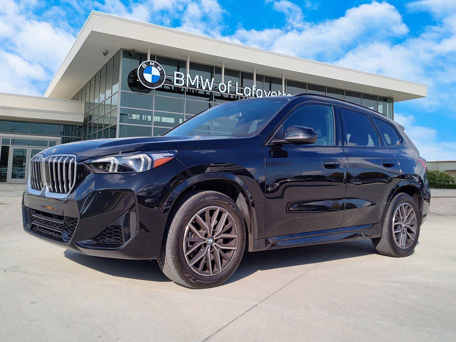 2025 BMW X1 28i's photo