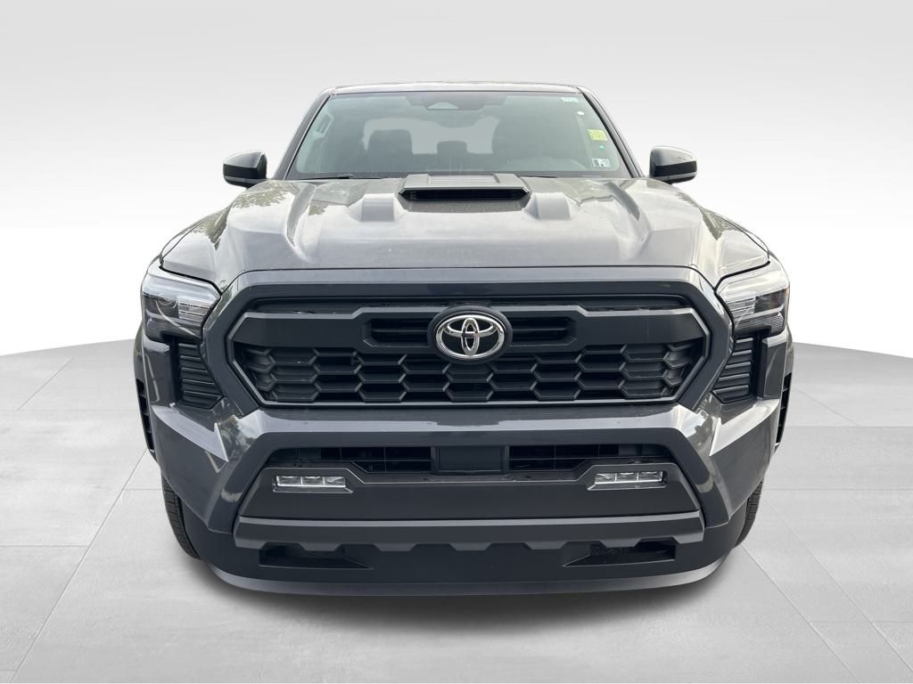 2025 Toyota Tacoma TRD Sport 4x4 Double Cab photo 8