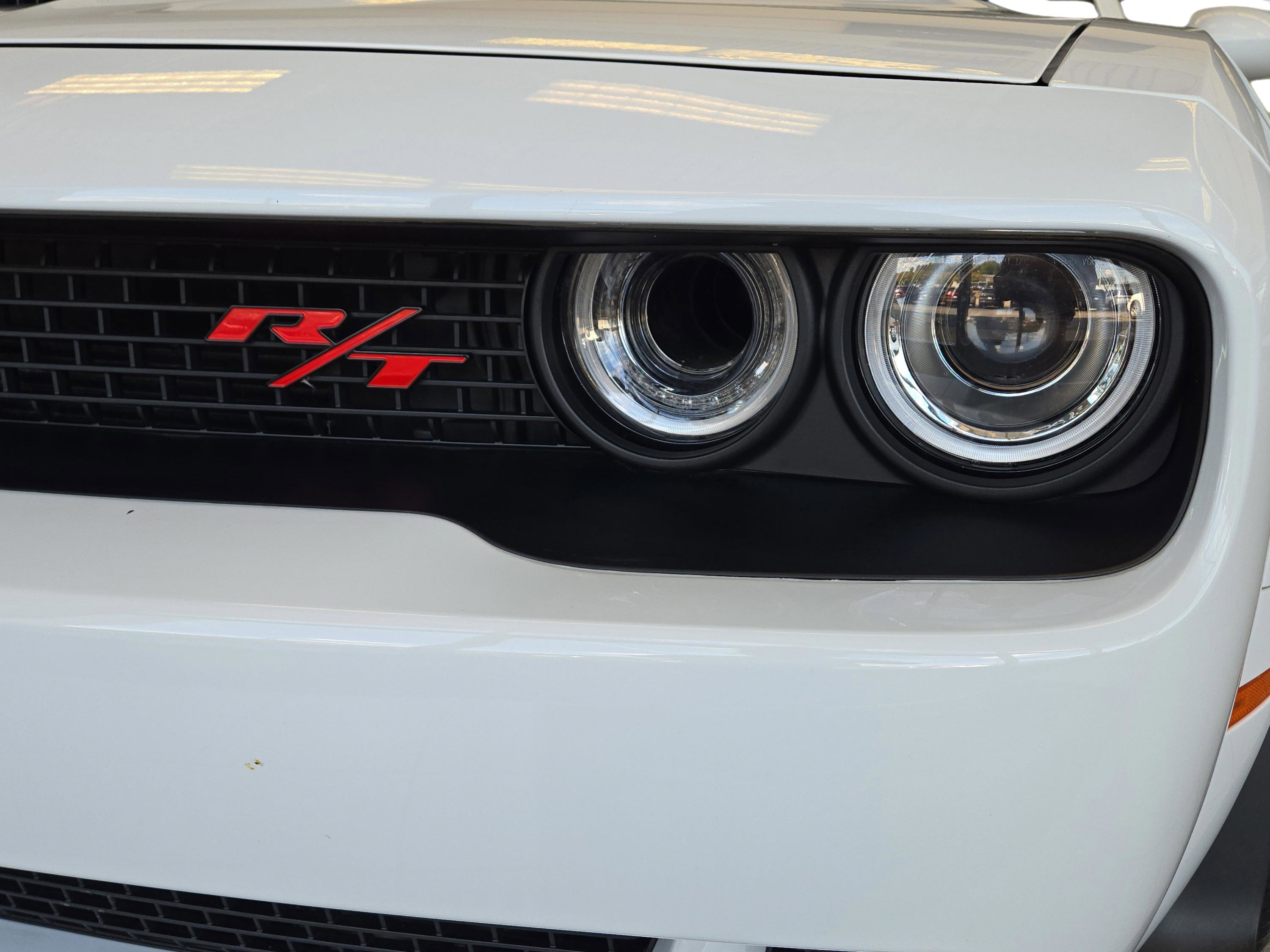 2022 Dodge Challenger R/T Scat Pack Widebody photo 4