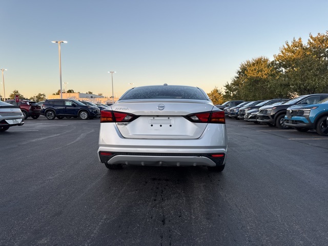 2020 Nissan Altima 2.5 S photo 4