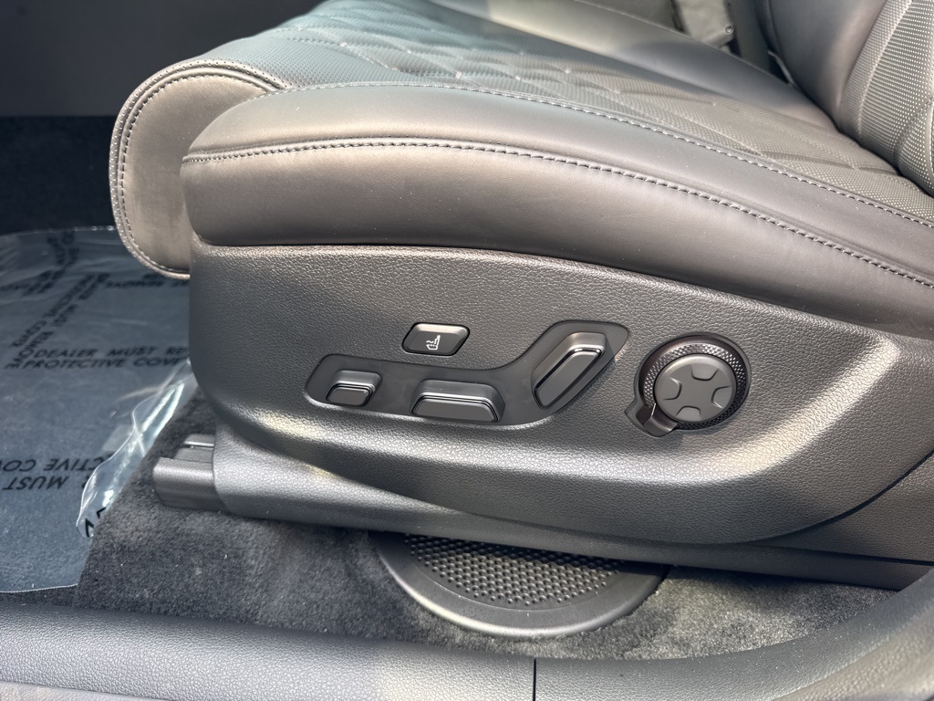 2026 Genesis GV80 3.5T Prestige photo 18