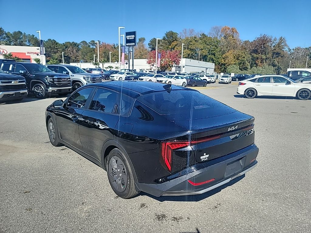 2025 Kia K4 LX photo 3