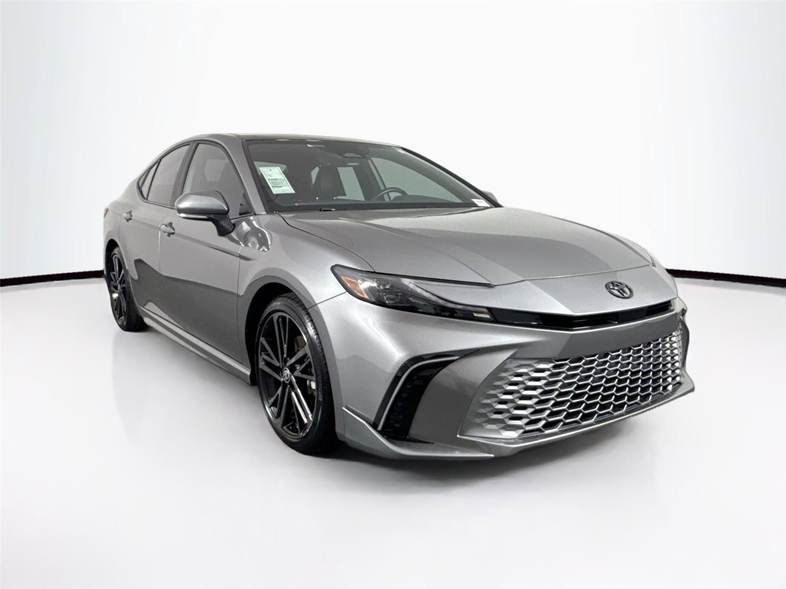 2025 Toyota Camry XSE photo 4